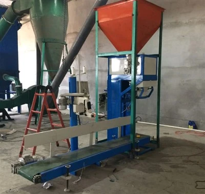 Riempitrice per sacchi da 25 kg di polvere di particelle di grandi dimensioni